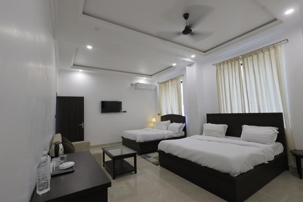 The White Lotus Hotel Gaya Exterior photo
